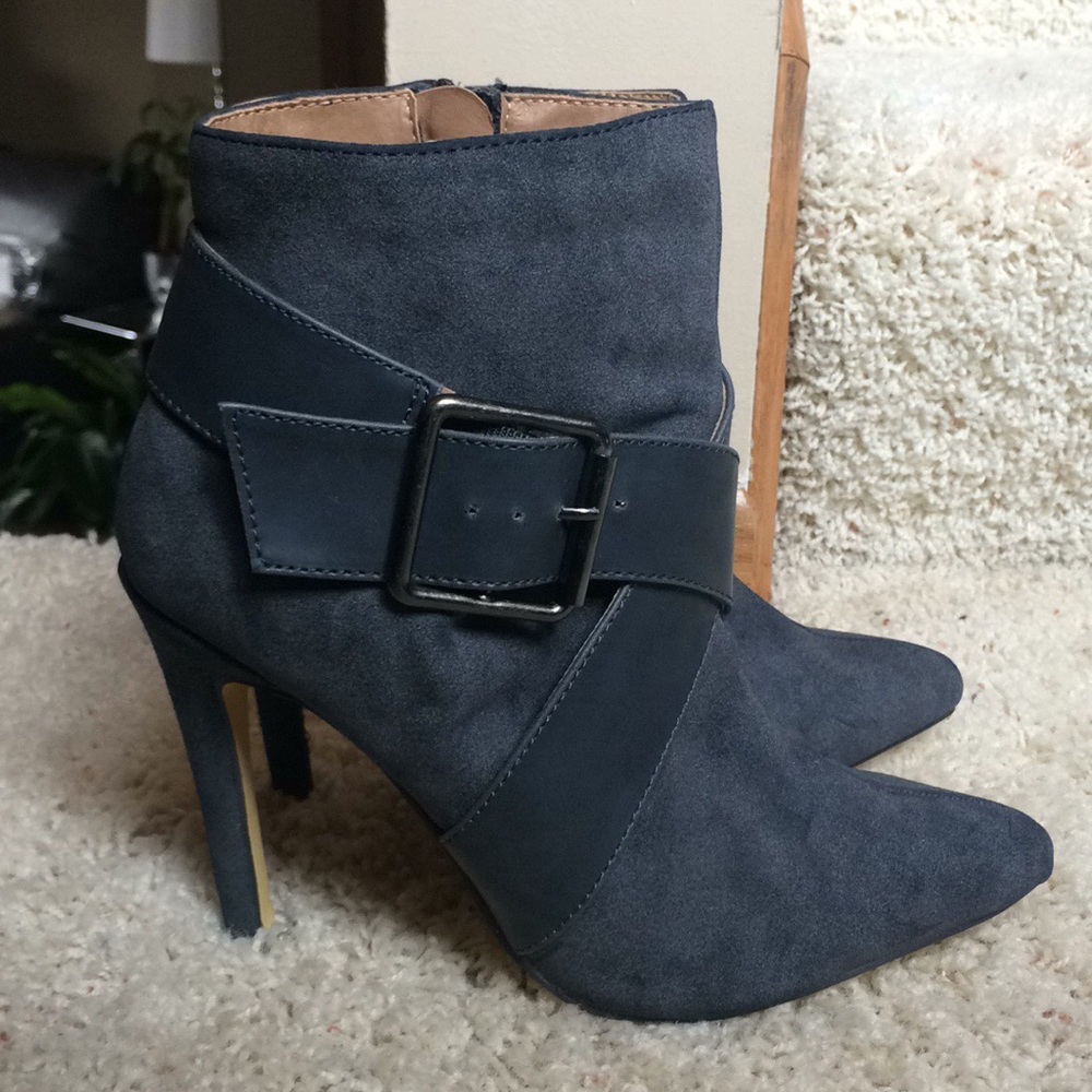 Michael Antonio ankle booties never worn w/box